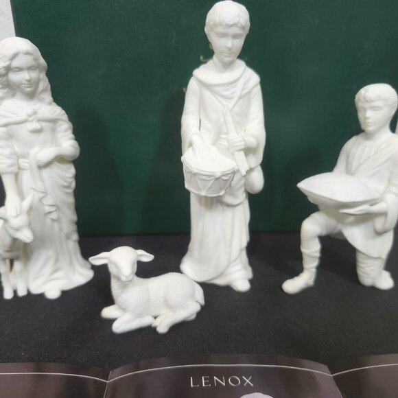 Vintage Lenox The Children of The Nativity Set from the 1990s in Original Box - Picture 3 of 12